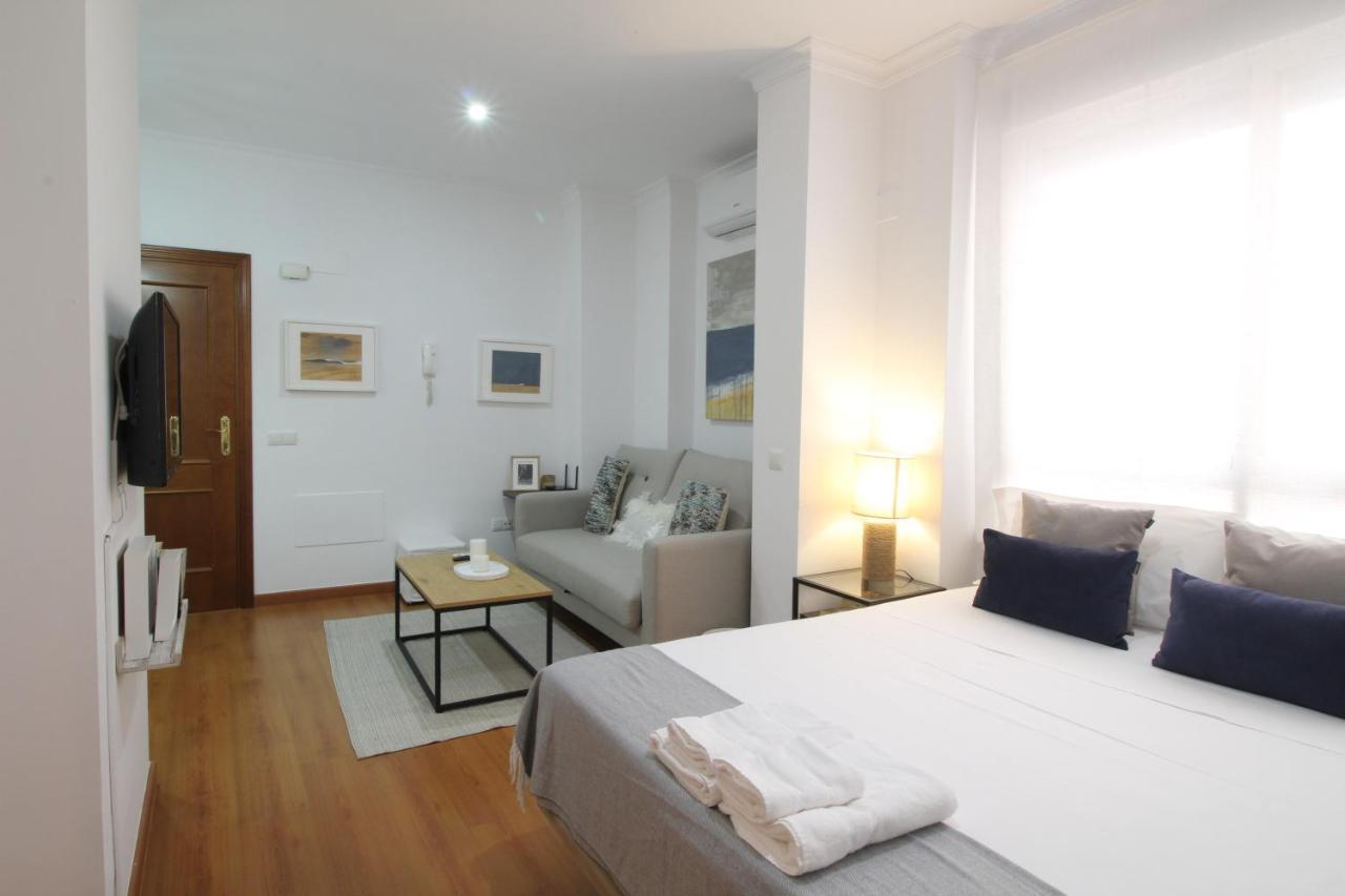 말라가 Del Parque Flats Carreteria 97 아파트 외부 사진