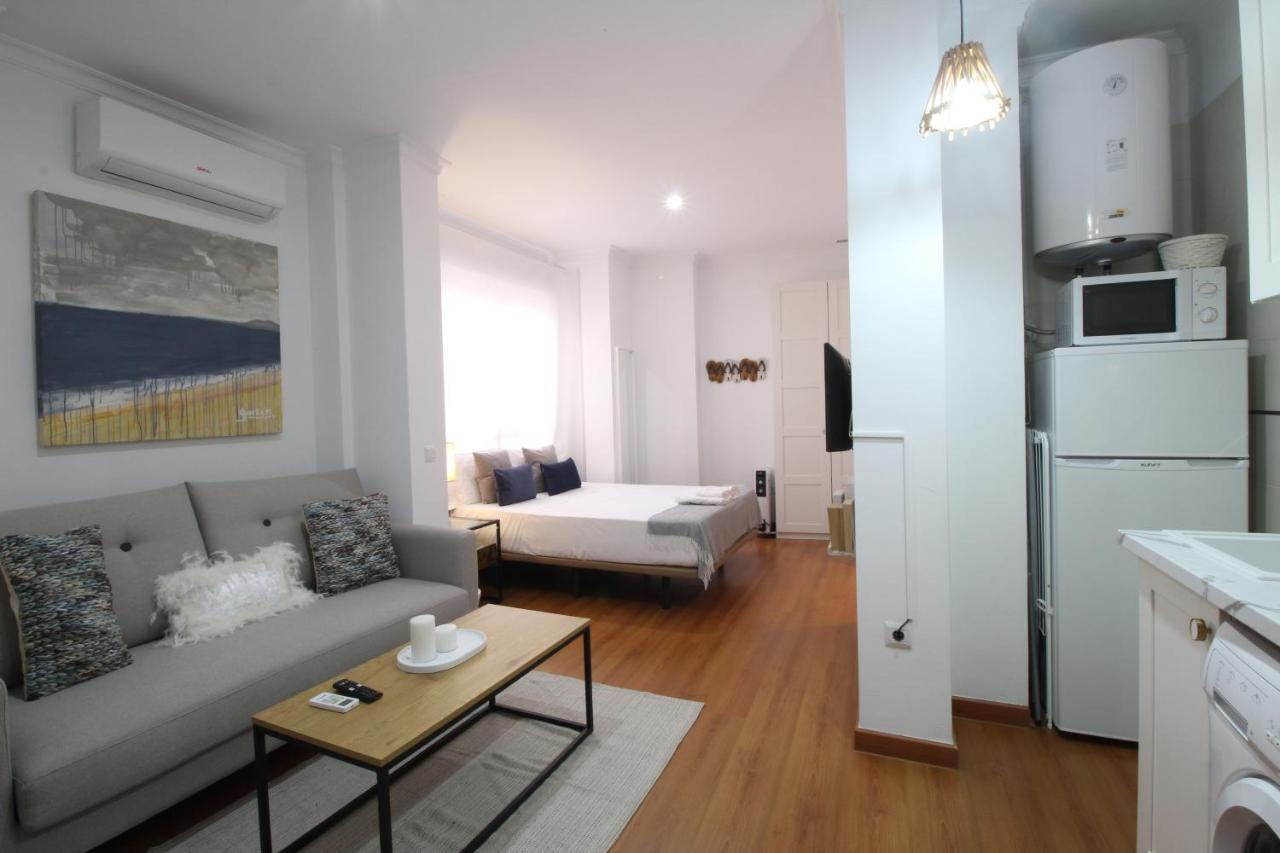 말라가 Del Parque Flats Carreteria 97 아파트 외부 사진